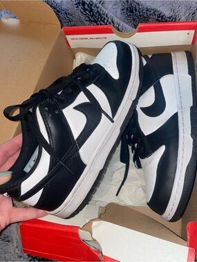 Nike Women's Black and White Low-Top Sneakers